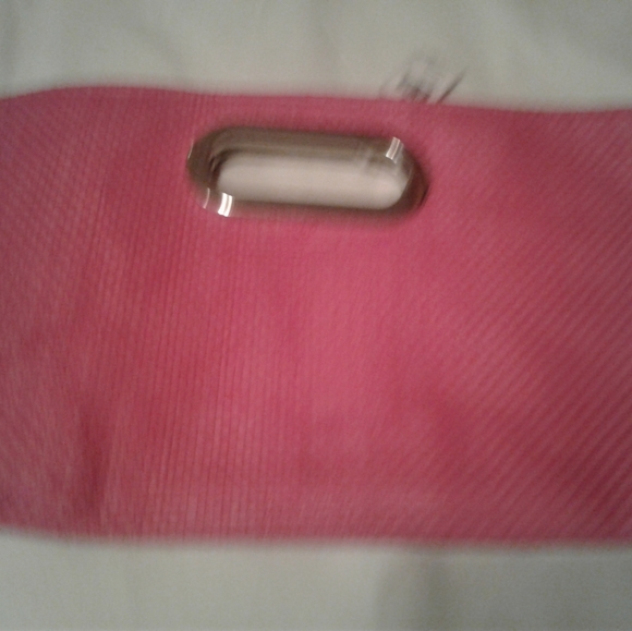 Clutch - Picture 2 of 3